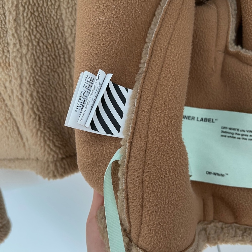 Off-White bear faux shearling jacket beige US4 - Picture 7 of 7